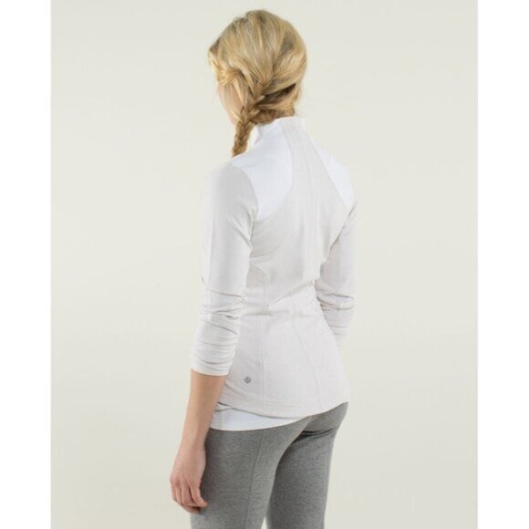 Lululemon Forme Full Zip Jacket Gingham Plaid Dune White Size 8 Activewear - Picture 13 of 16